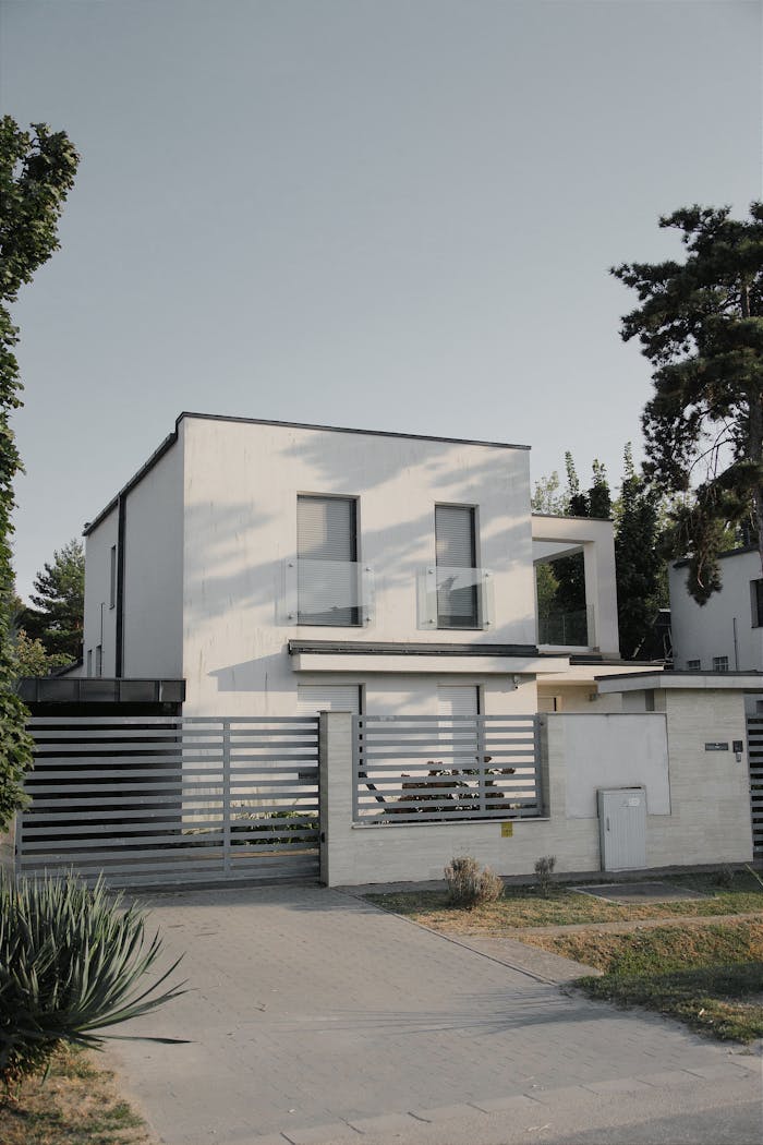 hero-img-02 Elegant minimalist architecture of a modern home in Hungary, surrounded by nature.